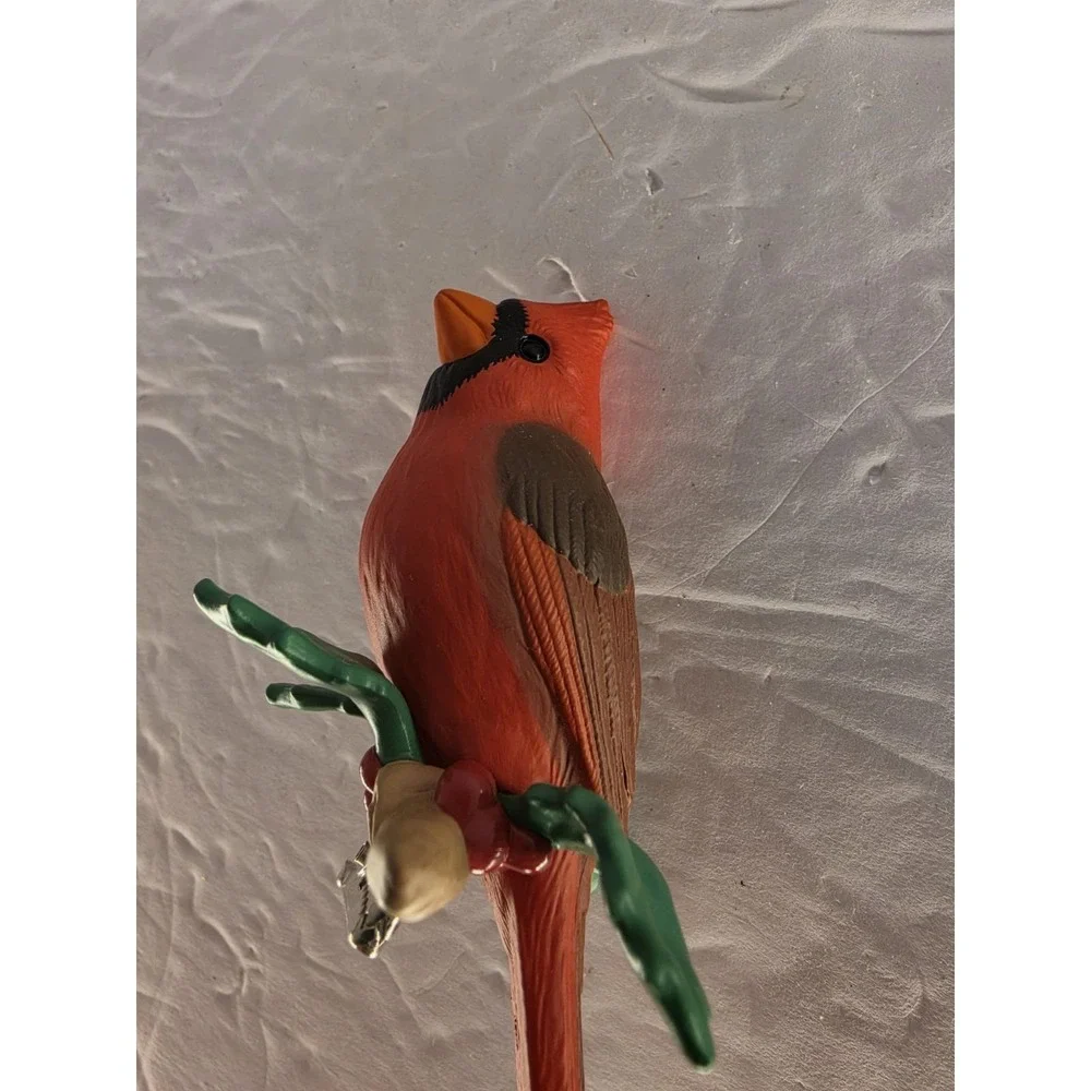 Hallmark Keepsake 1996 Regal Cardinal Clip-On Ornament QX6204 w/ Original Box
